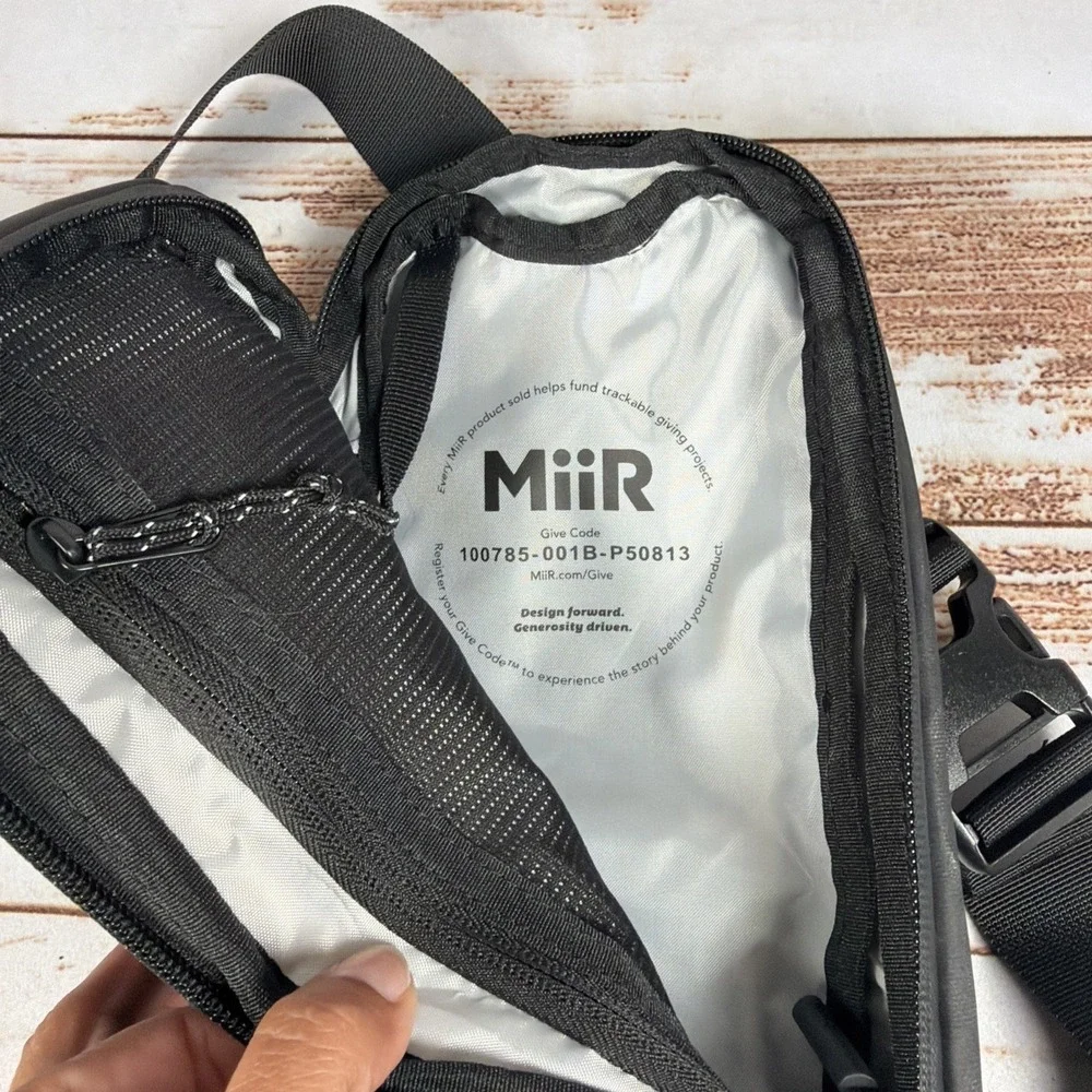 MiiR Olympus 2.0 2 Liter Sling Messenger Crossbody Bag Unisex Everyday Carry